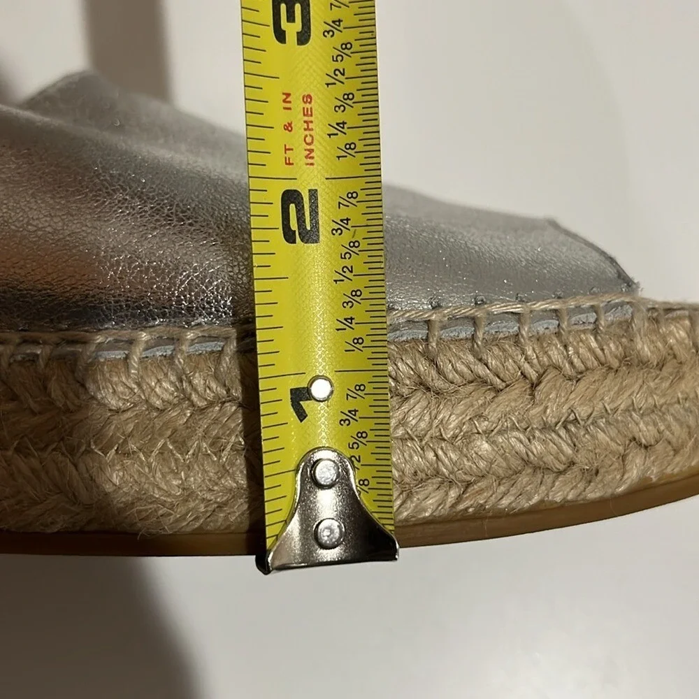 Carvela Kurt Geiger Women's Silver Leather‎ Espadrilles Sz 38 (US 8) Metallic